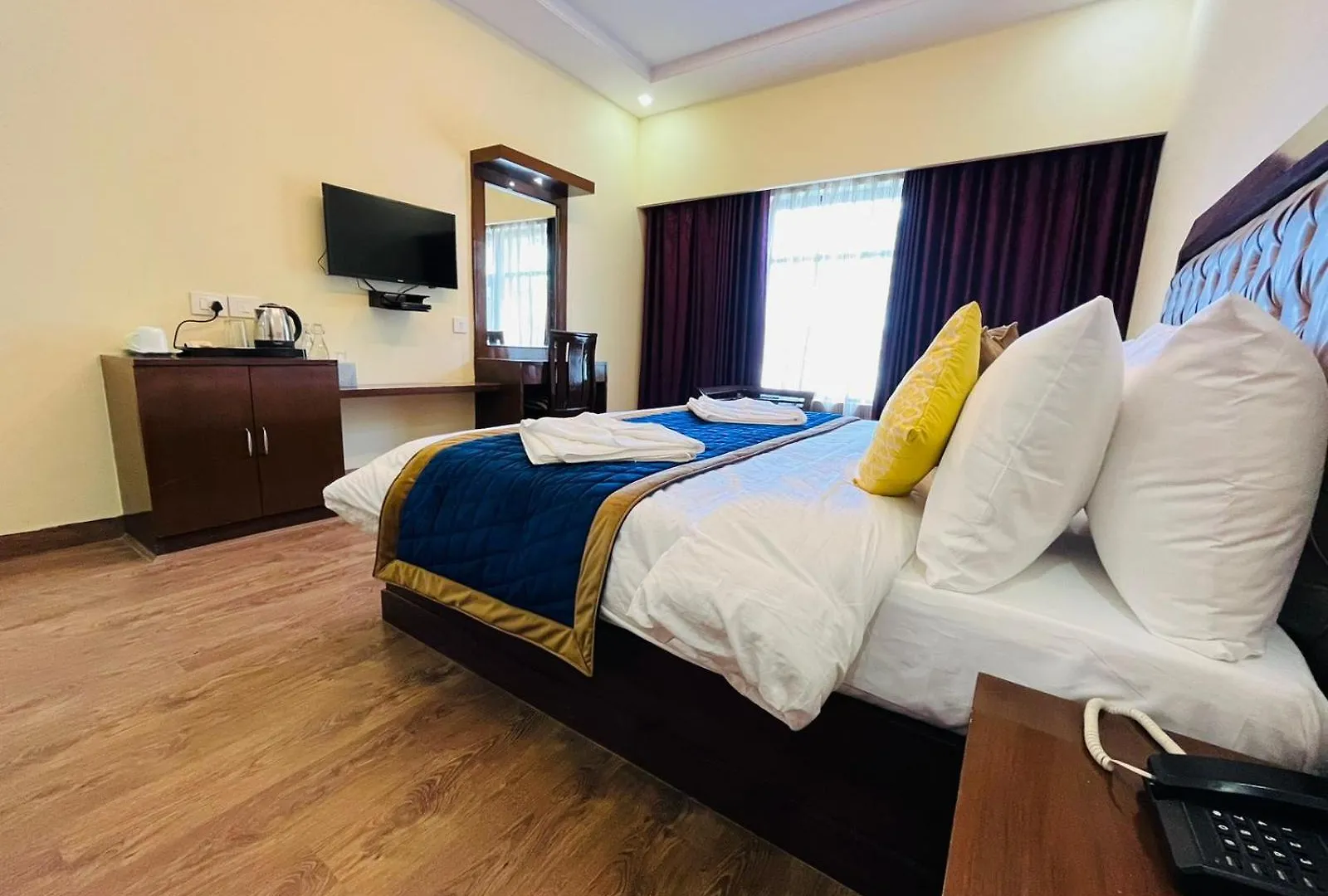 Hotel The Ashoka Inn 300Mts Walkable From Mall Road Shimla