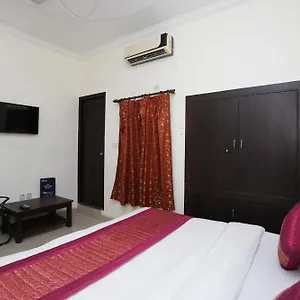 https://oyo-hotel-city-lite-near-delhi-airport.hotelsdelhi.org